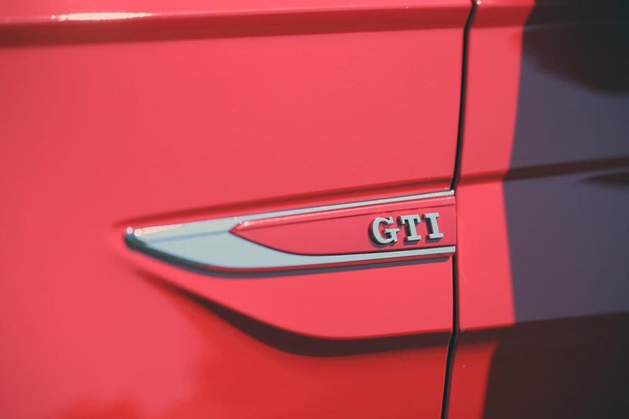 Детали экстерьера Volkswagen Polo GTI (Typ AW) 2018 года  (JP) (фото 13 из 18)